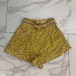 ZIMMERMANN Shorts women Sz 0 Lemon Leopard Carnaby Belted Linen  Pleated Pockets